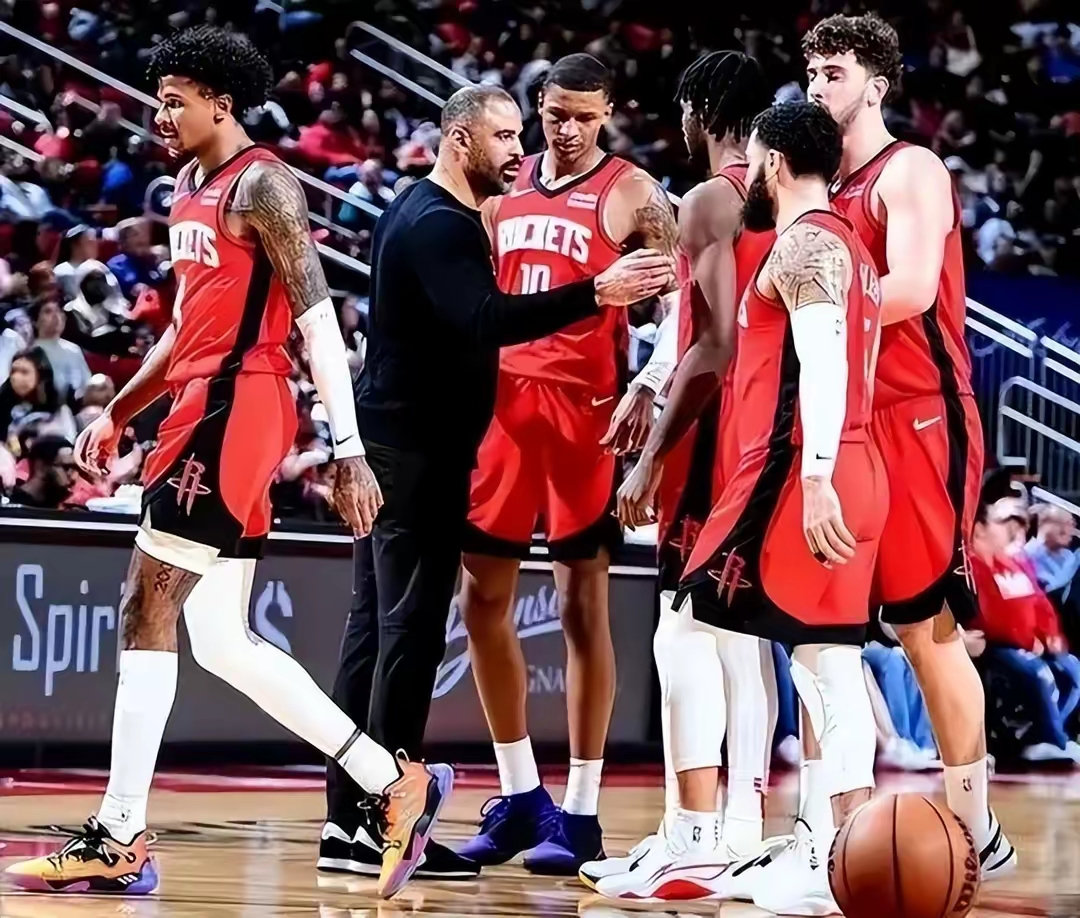 NBA常规赛赛前再迎强敌，波特兰开拓者远射贴柱，主帅态度：媒体盛赞，年轻球员得到机会的简单介绍