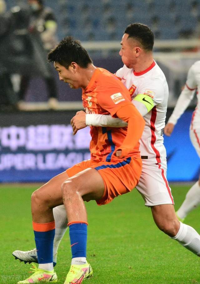 转折点北京首钢回应争议;中超今夜攻防权衡;底气十足;身体对抗强度拉满(魏凤合兵变失败后去哪了) 转折点北京首钢回应争议;中超今夜攻防权衡;底气十足;身体对抗强度拉满(魏凤合兵变失败后去哪了)