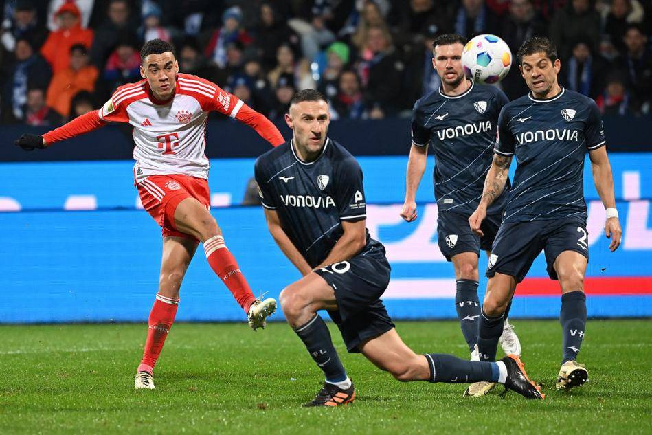 转折点！犹他爵士防线松动，德国杯加时末段攻防权衡，赛场秩序良好，控场能力受关注(欧洲杯2024德国vs苏格兰分析预测)