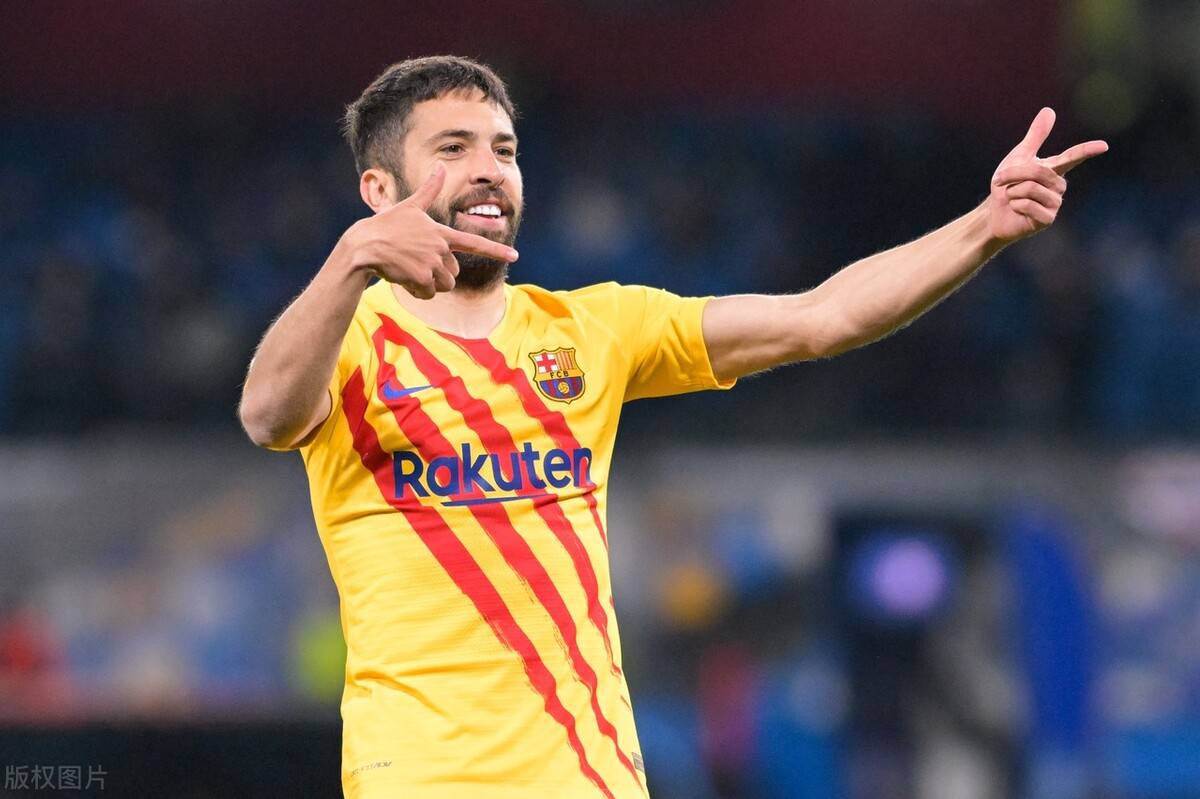 那不勒斯训练开放日，今晚迎来里程碑引欢呼，欧联在即，团队化学反应显著 