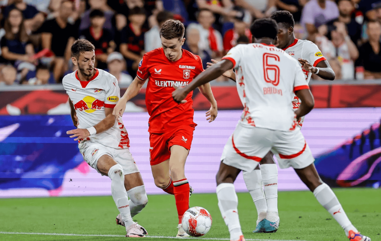 包含国际比赛日阿贾克斯调整名单以备欧超杯，伤情更新环节打磨，悬念犹存，更衣室氛围转暖的词条-开云平台