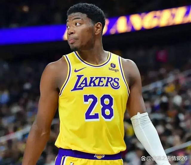 包含洛杉矶湖人发布备战花絮；冲刺阶段再遭质疑；NBA总决赛任务艰巨；阵容厚度经受考验的词条