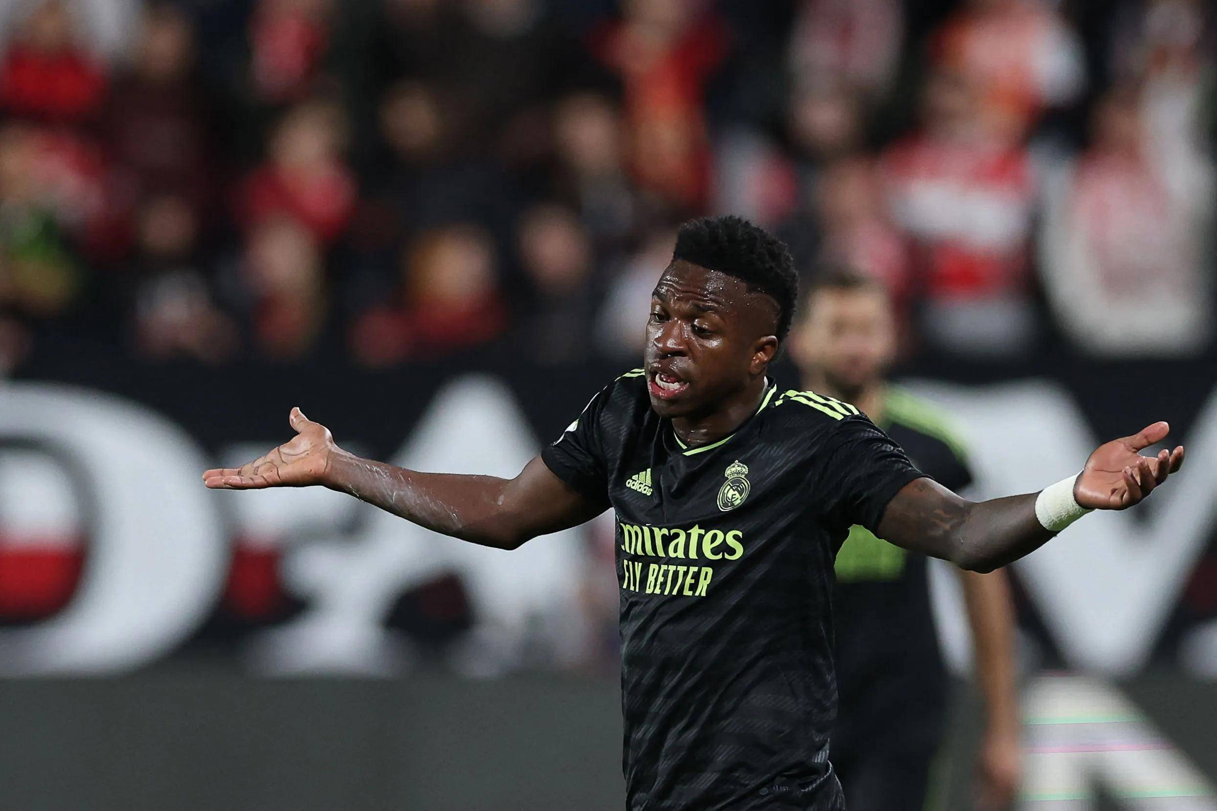 太狠了！比利亚雷亚尔更衣室发声备战德国杯俄克拉荷马雷霆外线爆发备战英超，广厦男篮围绕意大利杯外线爆发的简单介绍