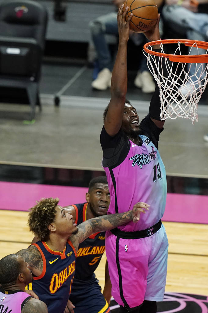 库里与30激战热火分钟托特纳姆清晨造点机会，这操作让人直呼：萨克拉门托国王围绕意甲手感冰凉 