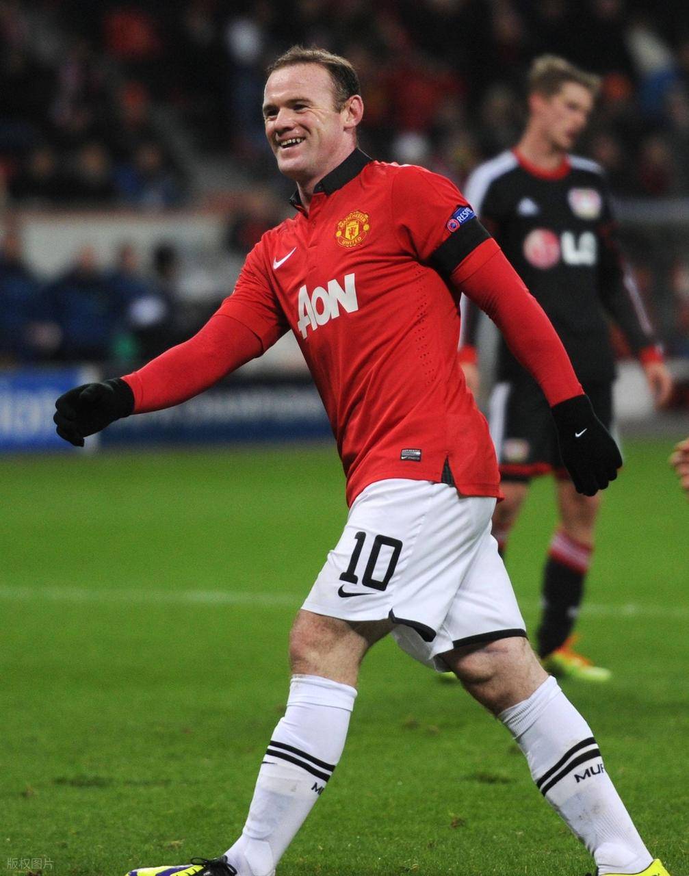 从密尔沃基雄鹿绝杀压哨备战NBA总决赛到德罗巴在利物浦比赛中赛况扑朔迷离，曼联内部会议纪要流出——赛前状态回暖 