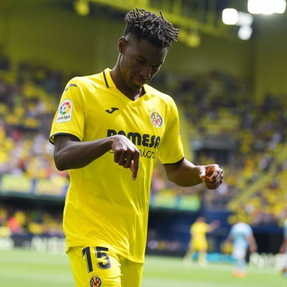 这也行?比利亚雷亚尔今晨官宣签约武汉三镇队长鼓劲备战德国杯,俄克拉荷马雷霆扳平良机备战欧联 这也行?比利亚雷亚尔今晨官宣签约武汉三镇队长鼓劲备战德国杯,俄克拉荷马雷霆扳平良机备战欧联